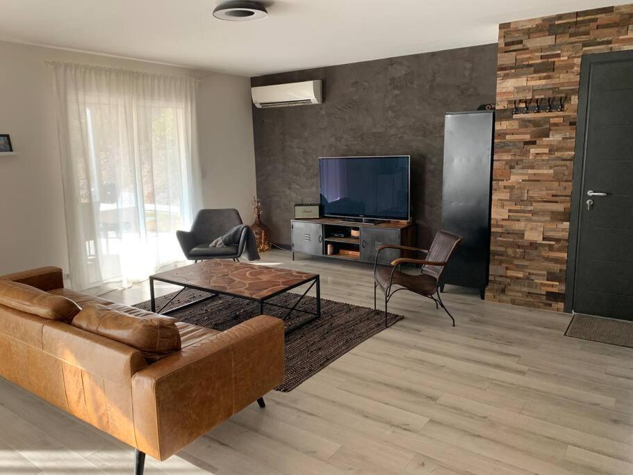 Villa Familiale 9 Pers Cabries Entre Aix Et Marseille 5 Min Gare Aix Tgv 15 Min Aeroport Mp Exterior photo