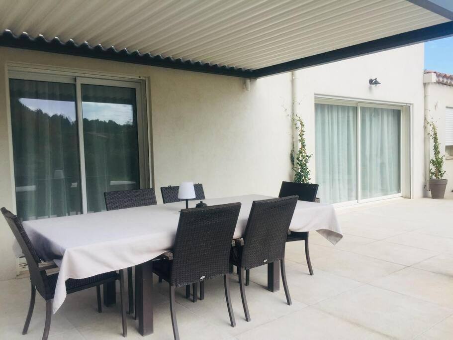 Villa Familiale 9 Pers Cabries Entre Aix Et Marseille 5 Min Gare Aix Tgv 15 Min Aeroport Mp Exterior photo